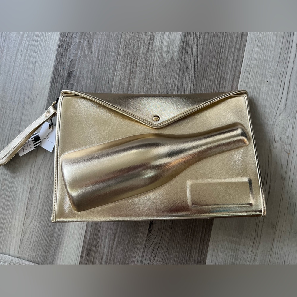 8 Oak Lane Large Gold Champagne Clutch